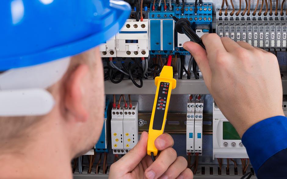 taux horaire électricien L'Étang-la-Ville
